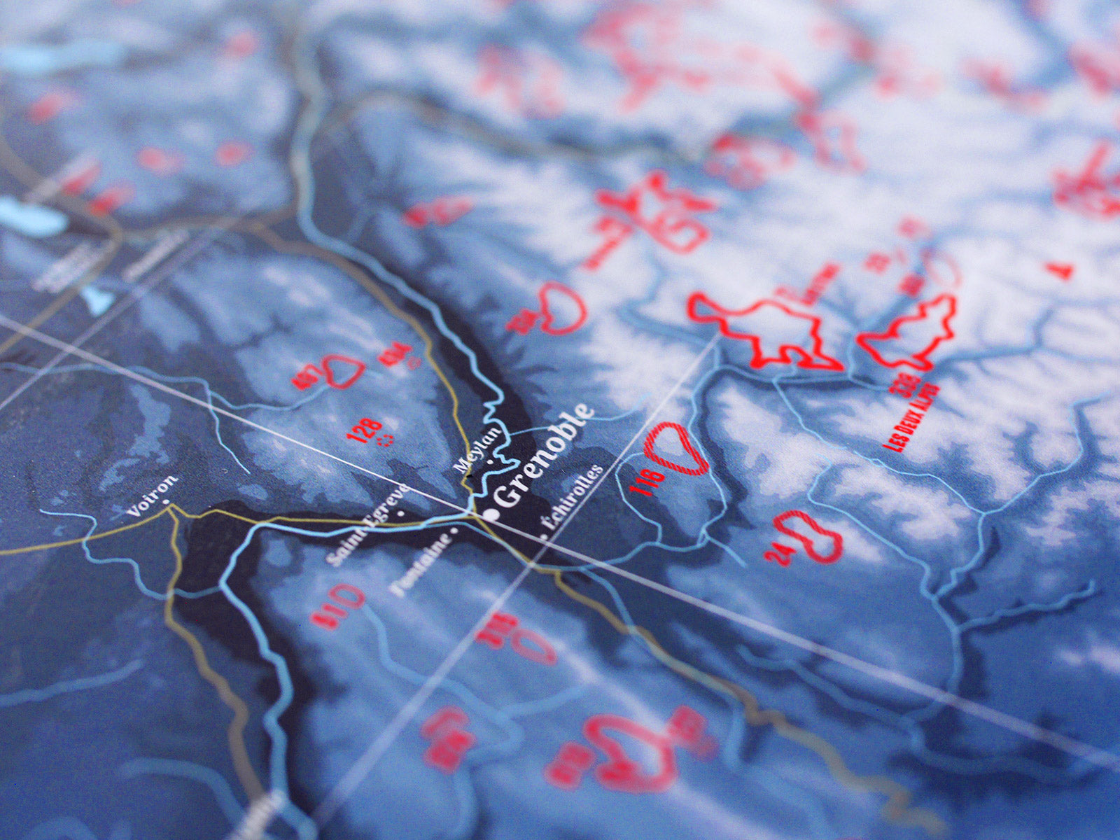 Skigebiete der Alpen Wandkarte