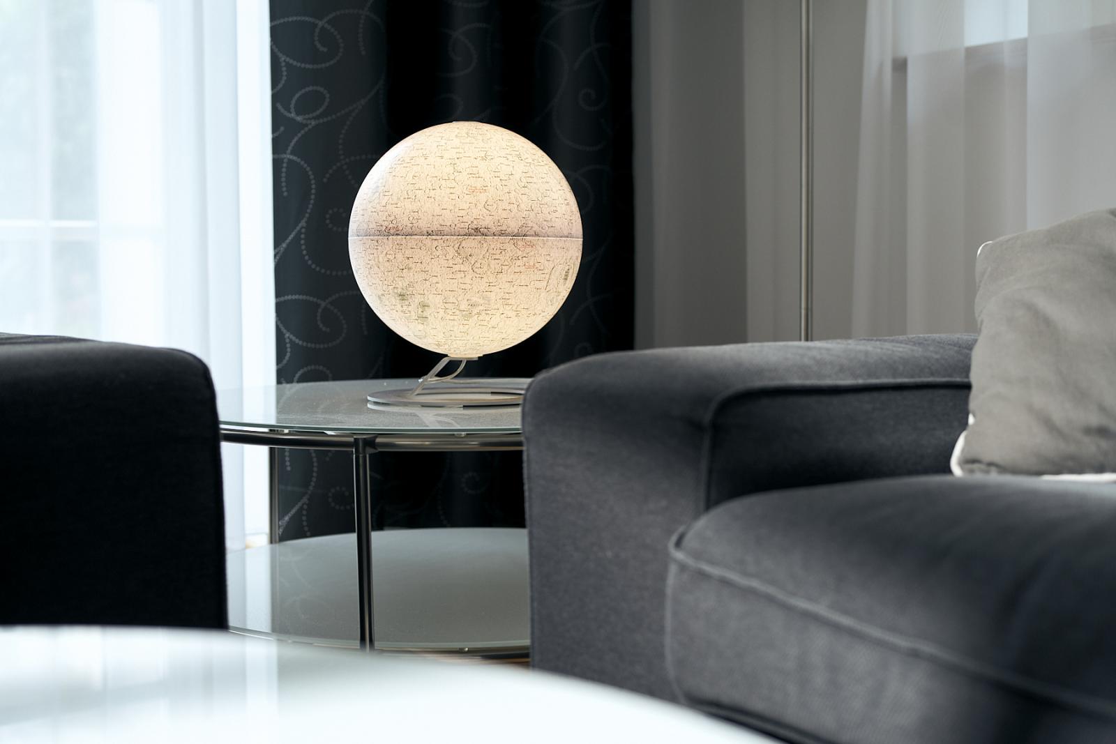 The Moon / Der Mond - Räth Globus