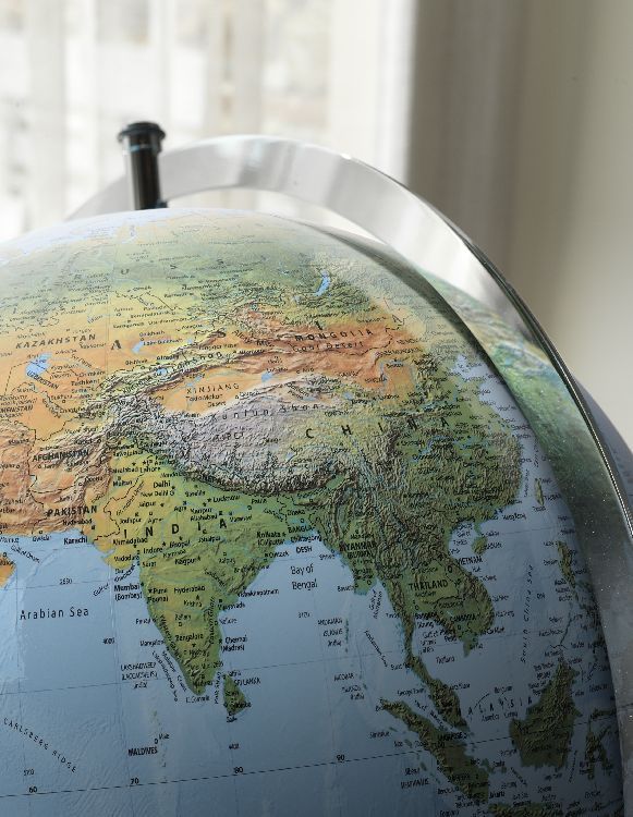 Räth Handkaschierter Stand-Leuchtglobus DFN 5080