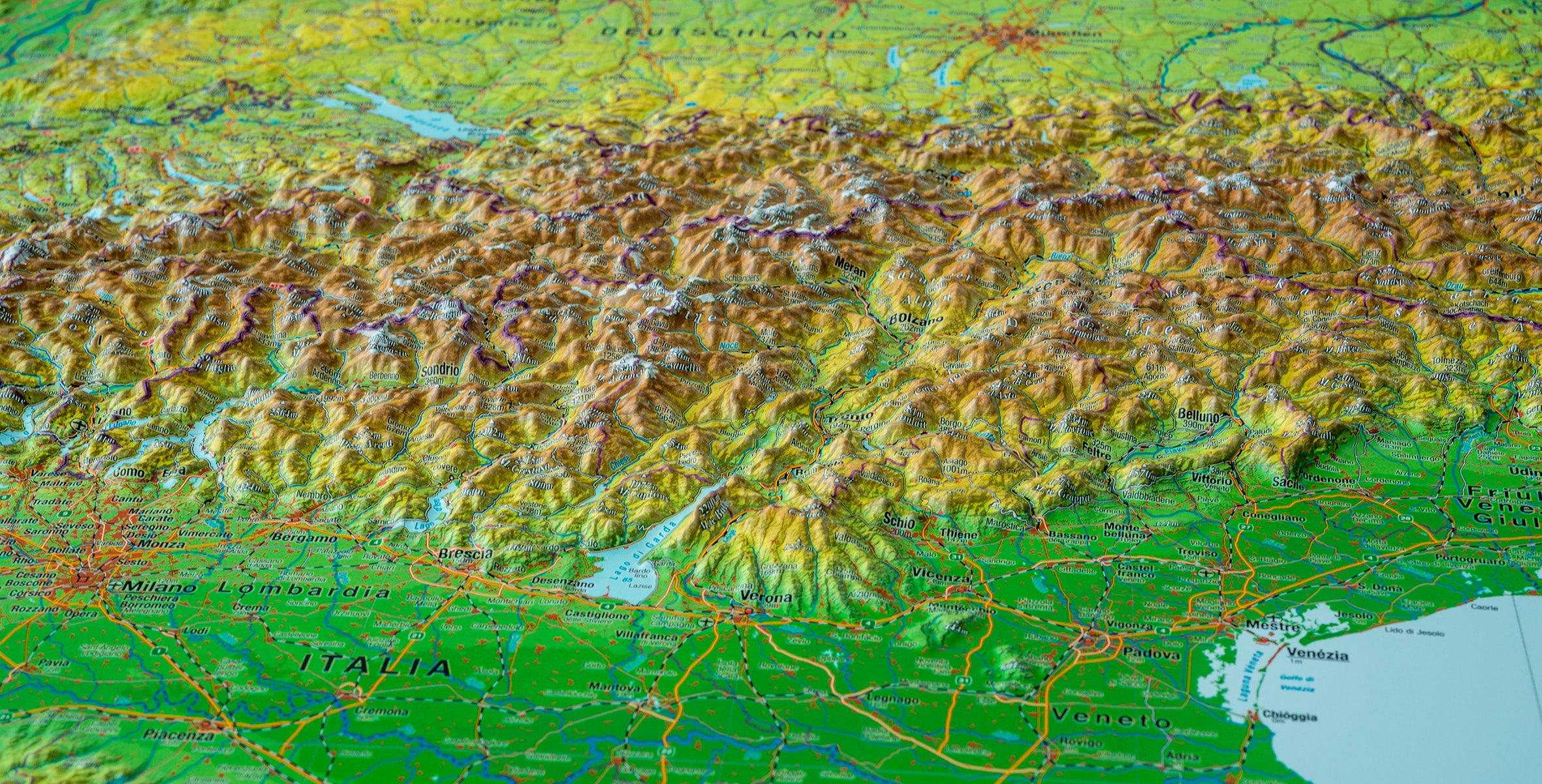 Alpen Reliefkarte groß